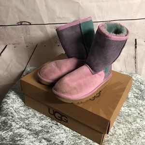 Girls color blocked Uggs
